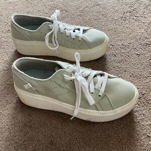 Dr. Scholl's Mint Green Sneakers